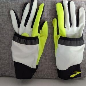 Brooks Neon Yellow and Black Running Gloves